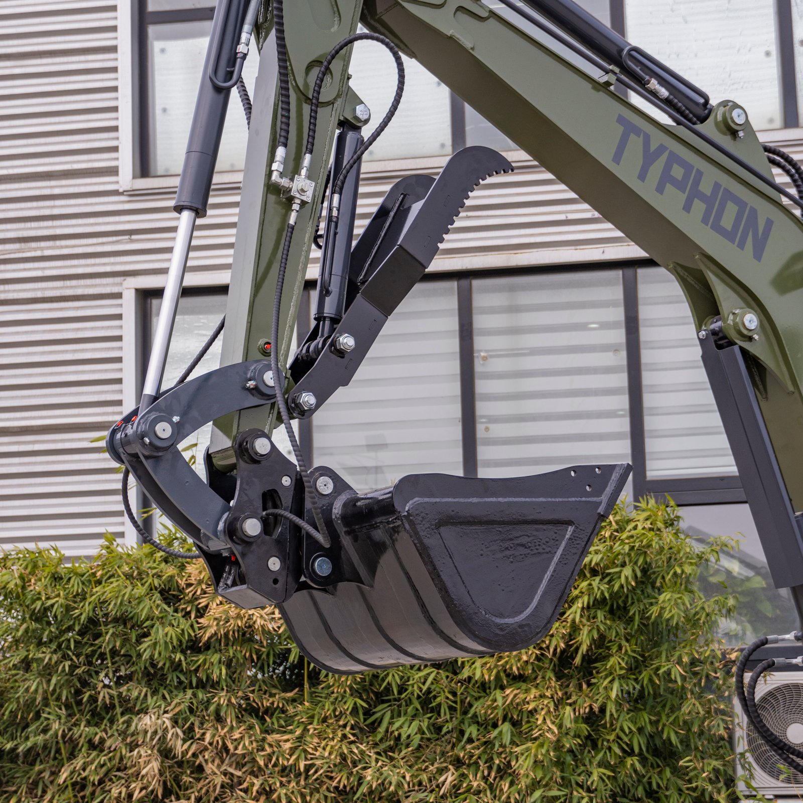 Excavator Grading Bucket | TYPHON KUVUO 4.0 Heavy-Duty Ditch Cleaning Bucket